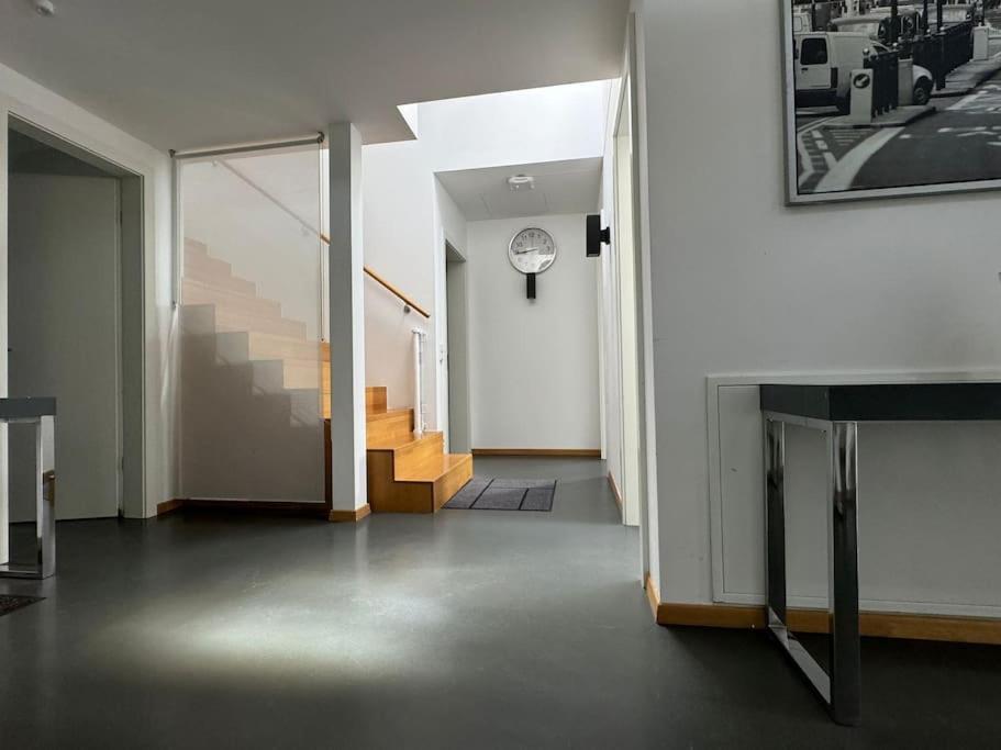 6 Zimmer Maisonette-Penthouse Pool Dachterrasse Luxus Munchen Bagian luar foto