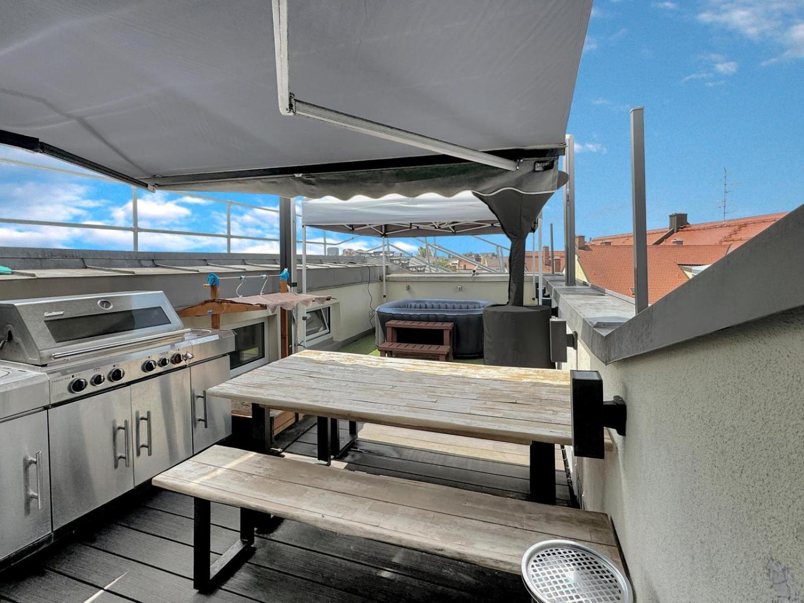 6 Zimmer Maisonette-Penthouse Pool Dachterrasse Luxus Munchen Bagian luar foto