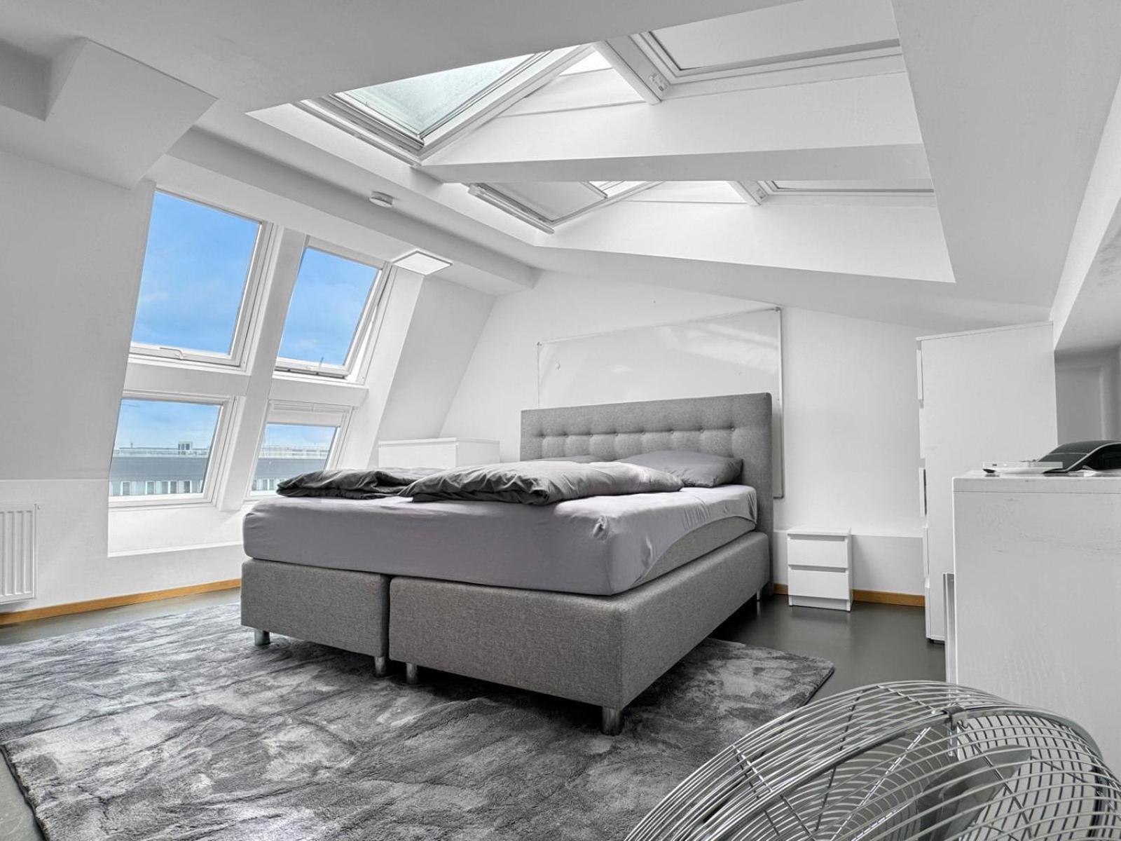 6 Zimmer Maisonette-Penthouse Pool Dachterrasse Luxus Munchen Bagian luar foto
